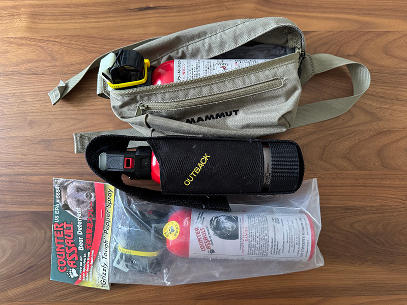 熊よけスプレー